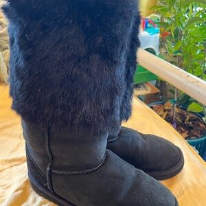 Neiman Marcus Black shearling Fur Boots ski apris vintage shoe womens size 8 UGG